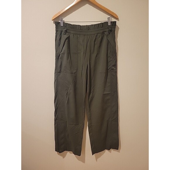 Athleta Trekkie High Rise Parachute Wide Leg Travel Pants 12 #533487 Aspen Olive - Picture 3 of 9
